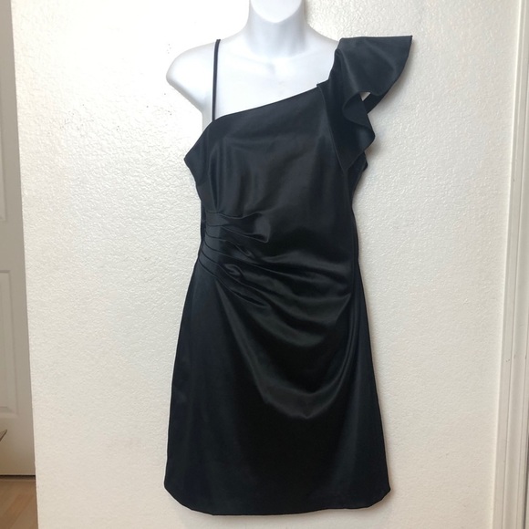 Teeze Me Black Ruffle Shoulder Scrunched Dress - Picture 2 of 7